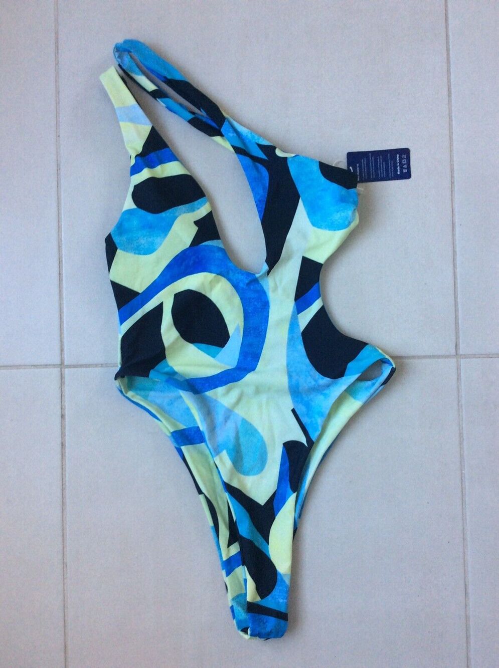 Pesfeel One Piece Swimsuit Monokini Asymmetric Padded Swimwear